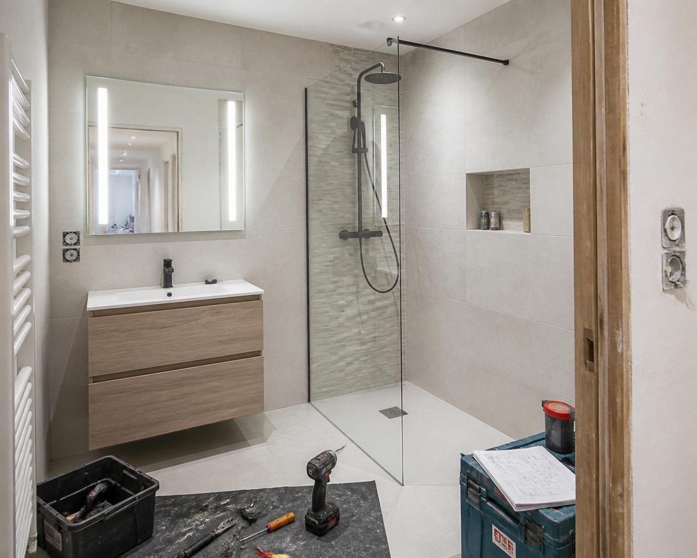 découvrez le prix moyen pour la rénovation d'une salle de bain de 5m2, incluant matériaux, main-d'œuvre et conseils pour un budget optimisé.